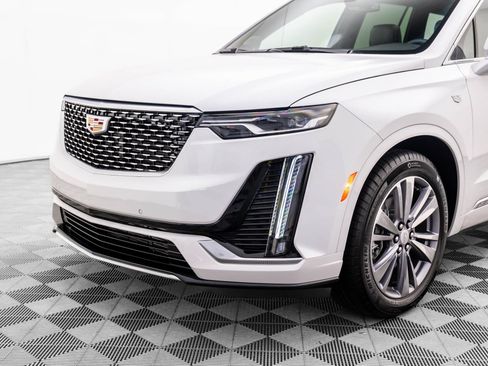 New 2025 Cadillac XT6 Premium Luxury image 33