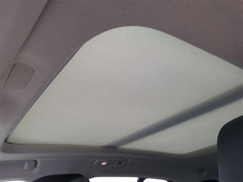 Used 2026 Volvo XC40 B5 Plus w/ Protection Package Premier image 18