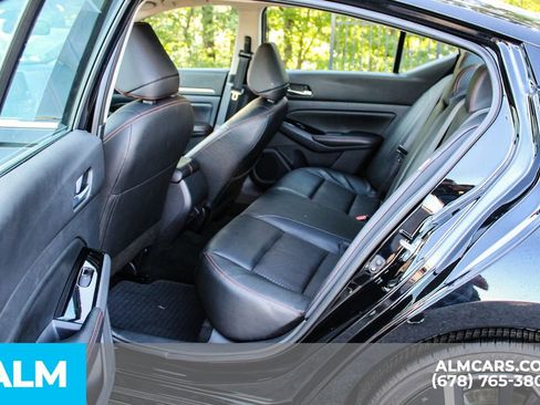 Used 2025 Nissan Altima 2.5 SR FWD image 18