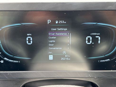 Used 2025 Kia Sportage LX FWD image 35