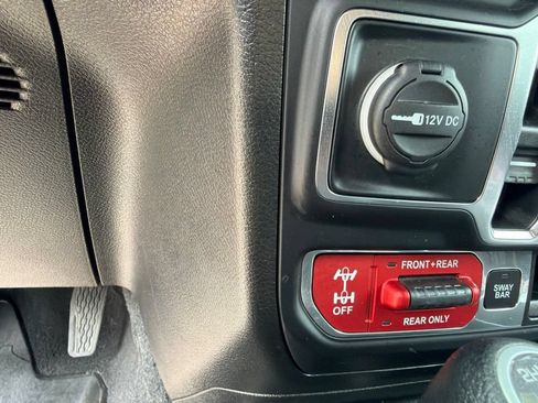 Used 2020 Jeep Wrangler Unlimited Rubicon w/ LED Lighting Group AWD/4WD image 25