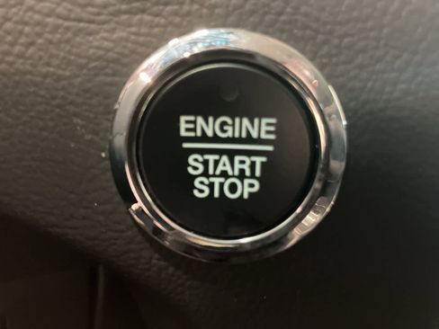 Used 2024 Ford Edge SEL image 18