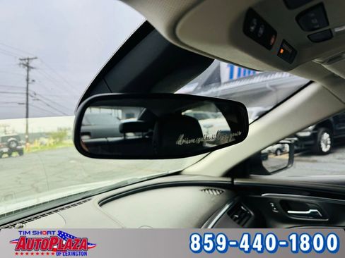 Used 2017 Chevrolet Impala LT image 41