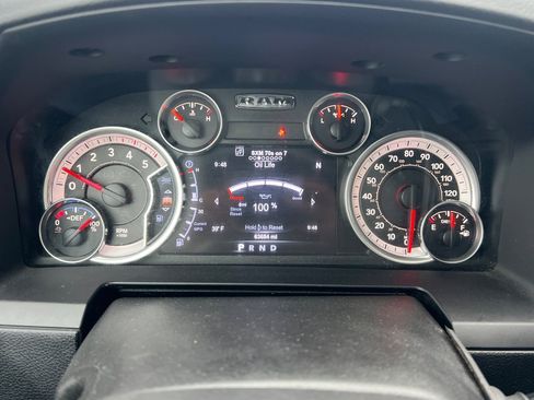 Used 2015 RAM 3500 Laramie image 25