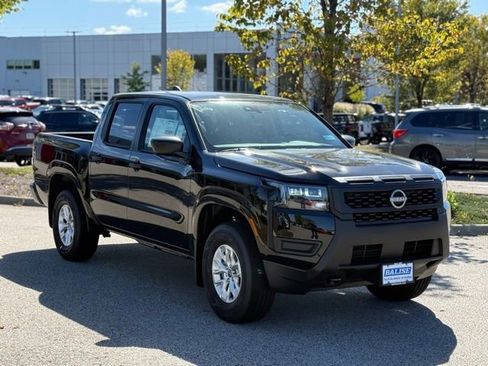 New 2026 Nissan Frontier S image 3