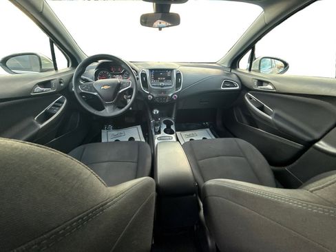 Used 2019 Chevrolet Cruze LT w/ LT Fleet Convenience Package image 28