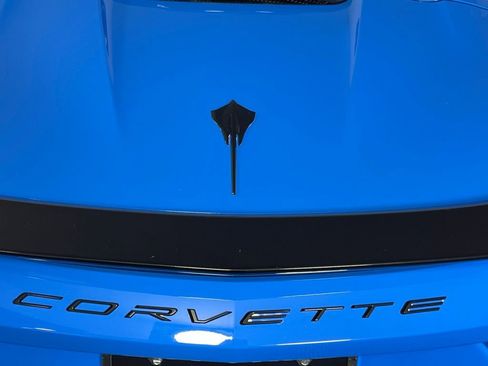 Used 2022 Chevrolet Corvette Stingray w/ Z51 Performance Package image 12