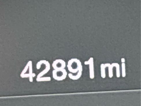 Used 2020 Jeep Renegade Latitude w/ Cold Weather Group image 12