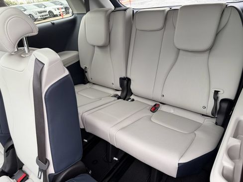 New 2026 Kia Carnival SX FWD image 20