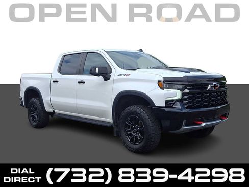 Used 2022 Chevrolet Silverado 1500 ZR2 w/ Technology Package AWD/4WD image 1