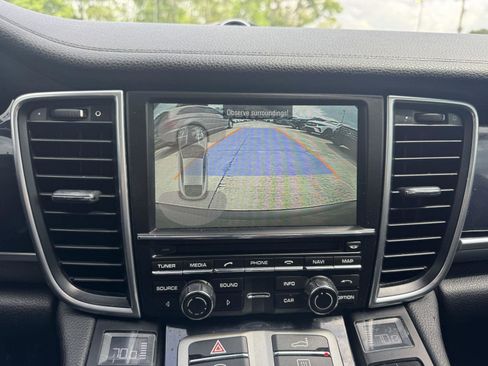 Used 2014 Porsche Panamera 4 image 12