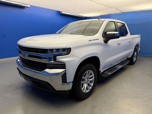 Used 2021 Chevrolet Silverado 1500 LT AWD/4WD image 4