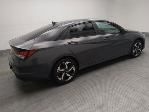 Used 2023 Hyundai Elantra SEL w/ Convenience Package FWD image 10