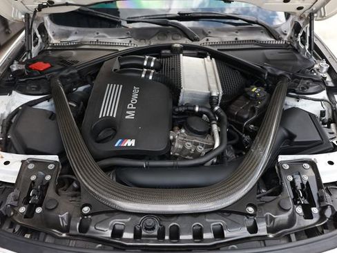 Used 2015 BMW M4 Coupe image 23