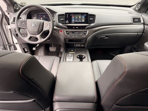 Used 2024 Honda Passport TrailSport image 15