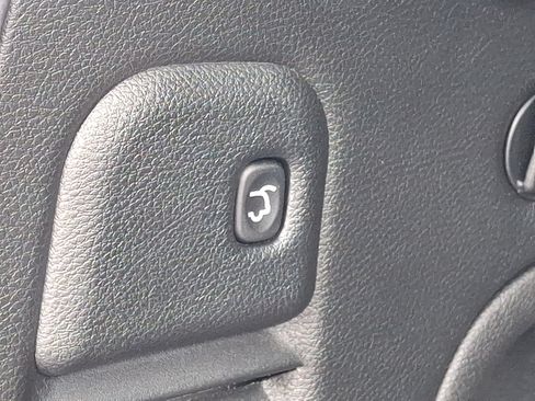 Used 2021 Jeep Grand Cherokee Laredo X AWD/4WD image 30
