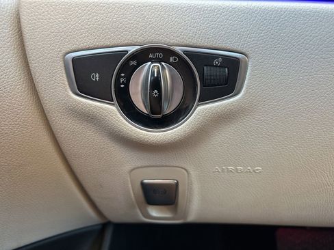 Used 2019 Mercedes-Benz E 300 w/ Premium 1 Package image 29