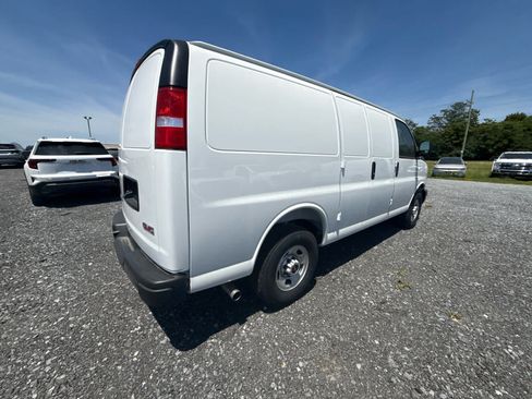 New 2026 GMC Savana 2500 w/ Driver Convenience Package RWD image 19