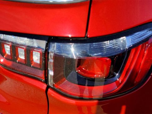 Used 2025 Jeep Compass Limited image 7