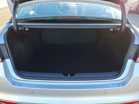 Used 2018 Kia Optima LX image 29