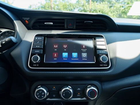 New 2025 Nissan Kicks Play S image 13