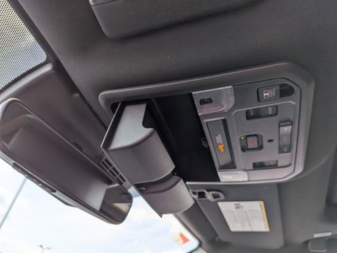 Used 2024 Toyota Tacoma TRD Off-Road w/ TRD Off Road Upgrade Package AWD/4WD image 21