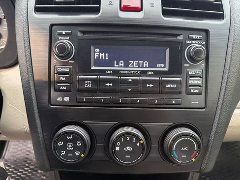 Used 2014 Subaru Crosstrek 2.0i Premium w/ Popular Package #2 image 25