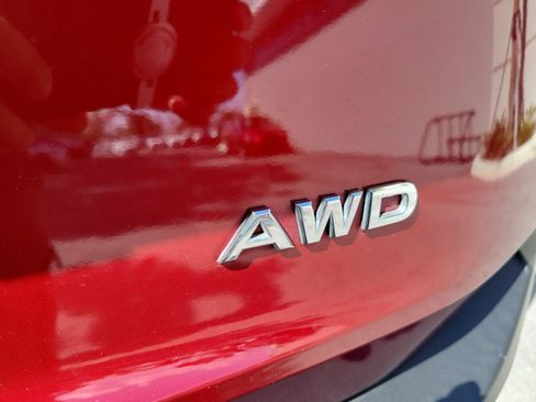 Used 2023 Nissan Rogue S AWD/4WD image 8