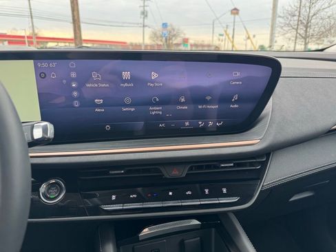 Used 2025 Buick Envision Sport Touring image 11