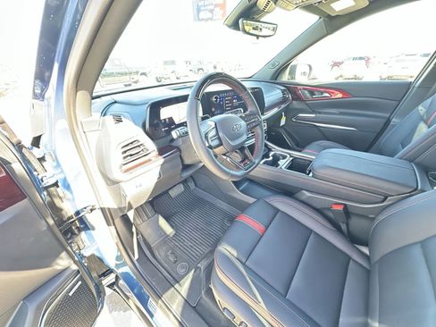 New 2026 Chevrolet Traverse RS w/ LPO, Floor Liner Package AWD/4WD image 10