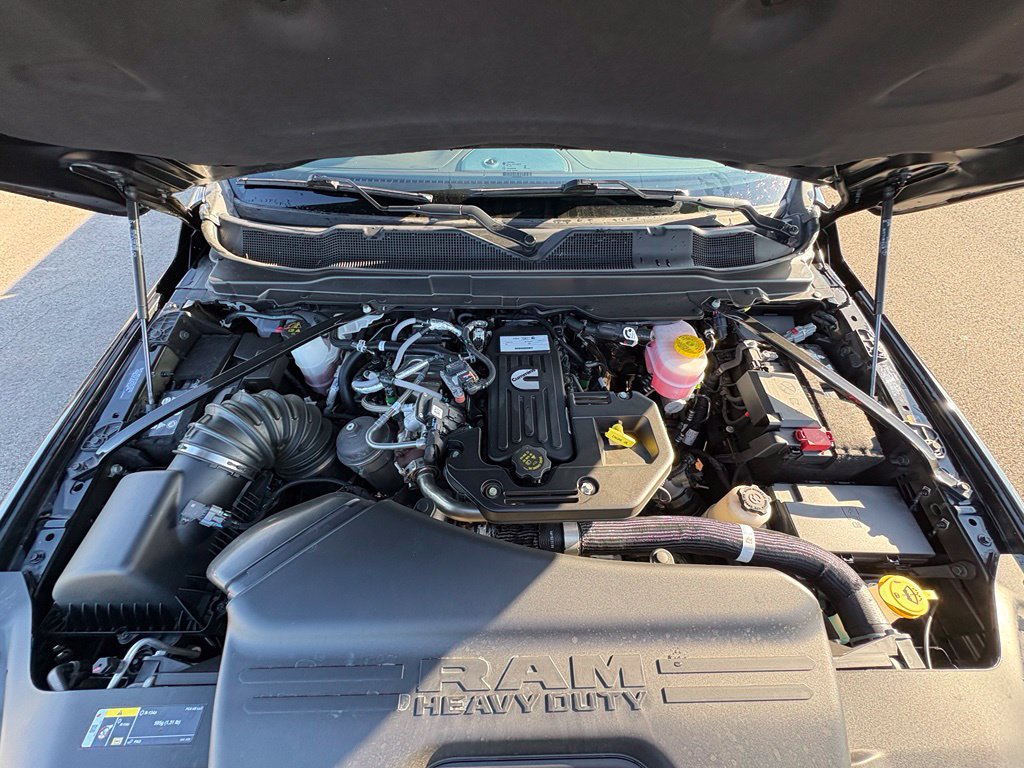 Used 2026 RAM 2500 Limited AWD/4WD image 31