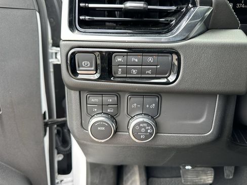 Certified 2025 GMC Yukon XL Denali AWD/4WD image 18