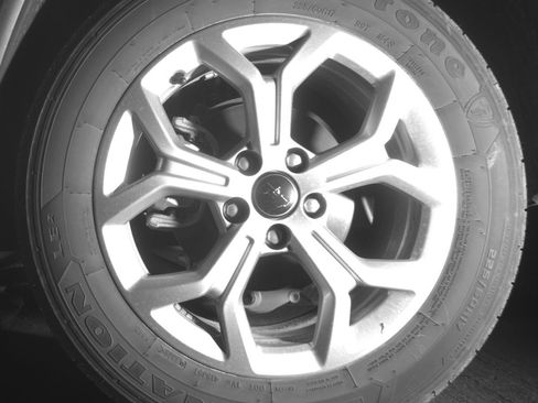 Used 2025 Jeep Compass Latitude image 14