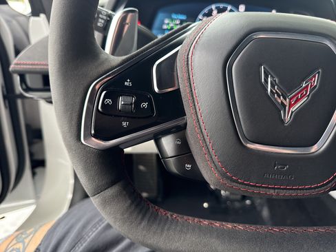 Used 2023 Chevrolet Corvette Stingray Premium Conv w/ Z51 Performance Package RWD image 18