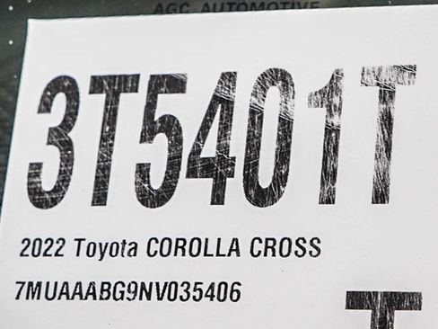 Used 2022 Toyota Corolla Cross L AWD/4WD image 24