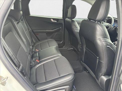 New 2025 Ford Escape SE image 4