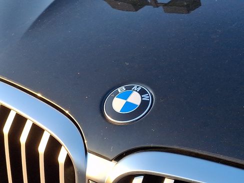Used 2023 BMW X3 xDrive30i w/ Premium Package AWD/4WD image 8