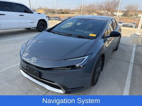 Used 2026 Toyota Prius Plug-In Hybrid image 2