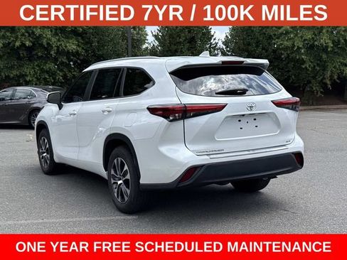 Used 2023 Toyota Highlander XLE FWD image 4