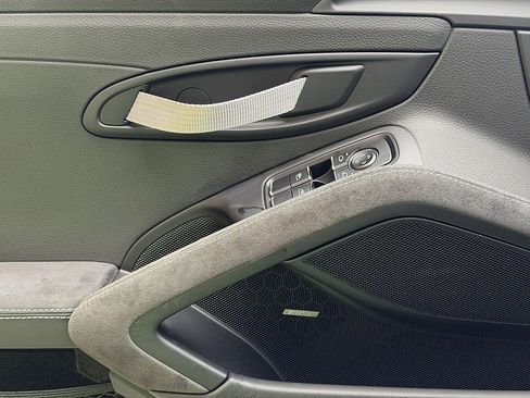 Certified 2019 Porsche 911 GT3 RS image 18