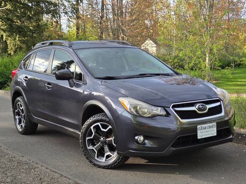 Used 2015 Subaru Crosstrek 2.0i Premium w/ Moonroof Package AWD/4WD image 16