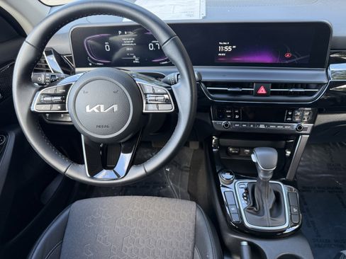 Used 2025 Kia Seltos S image 52