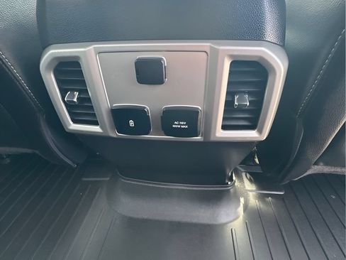 Used 2018 Ford F150 Lariat RWD image 22