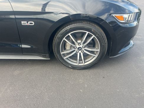Used 2016 Ford Mustang GT RWD image 15