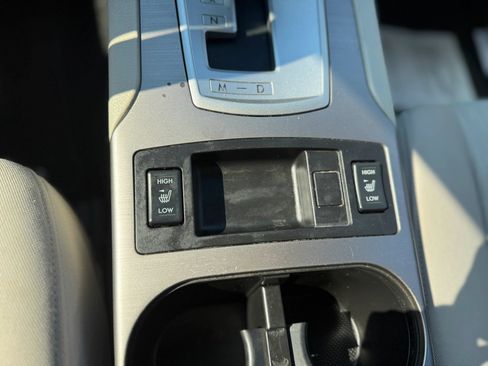 Used 2014 Subaru Legacy 2.5i Premium AWD/4WD image 25
