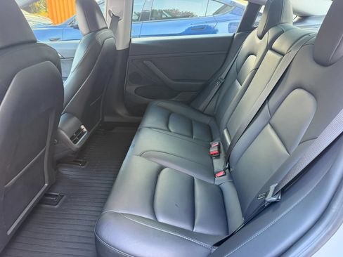 Used 2023 Tesla Model 3 Standard Range RWD image 16