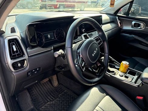 Used 2022 Kia Sorento SX FWD image 8