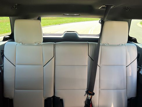 Used 2023 Cadillac Escalade ESV Sport w/ Touring Package AWD/4WD image 39