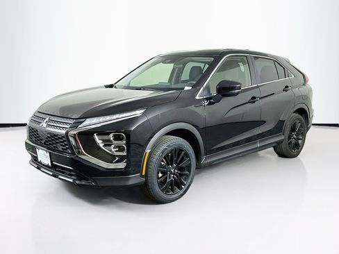 Used 2024 Mitsubishi Eclipse Cross LE AWD/4WD image 3