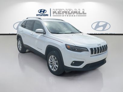 Used 2019 Jeep Cherokee Latitude w/ Popular Appearance Group